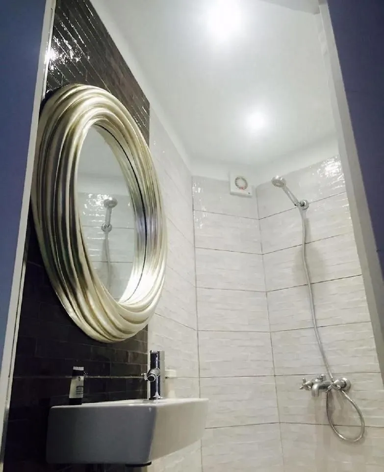 Apartamento Modern 1Br Bungalow 50 M To Beach Arona